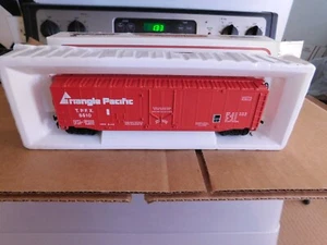 VINTAGE BACHMANN TRIANGLE PACIFIC CAR IN BOX HO SCALE - Picture 1 of 5