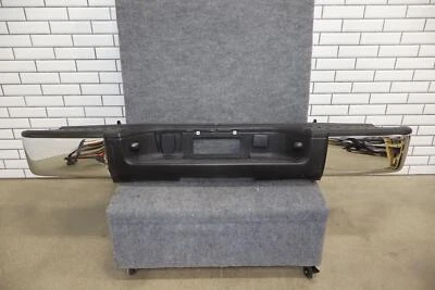 07-13 Chevy Silveardo 1500 Capa Chrome Rear Bumper (Dented) Foto 1 de 4