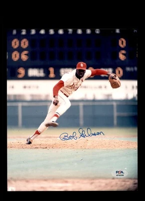 Foto autografiada por ADN de Bob Gibson PSA 8x10 firmada por Cardenales Foto 1 de 2