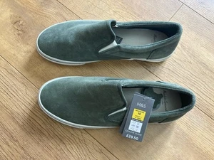 Men’s M&S Genuine Suede Casual Beach Garden Shoes. Green. UK 10 - Picture 1 of 7