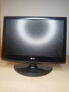 LG LCD 19 Inch TV 19LG3000 with Remote Control Stand Working caravan campervan - Picture 1 of 18
