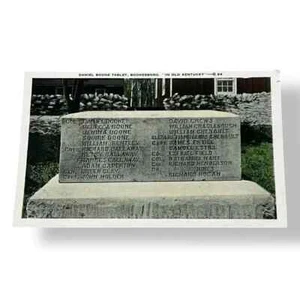 Postal Daniel Boone Tablet Boonesboro en Antiguo Kentucky Tarjeta Frontera Blanca C454 - Imagen 1 de 2