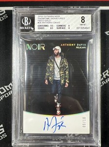 2018-19 Noir ANTHONY DAVIS Showtime Signatures Auto Holo Gold 9/10 BGS 8/10 AUTO