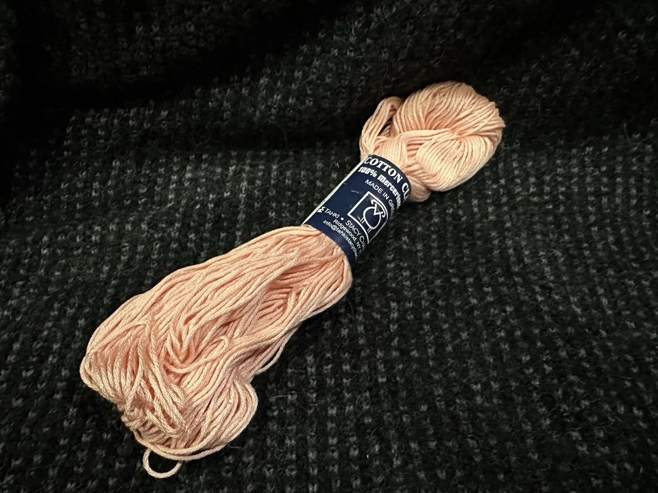 Madeja clásica de hilo de algodón mercerizado Tahki 100 m 50 gramos melocotón Foto 1 de 4