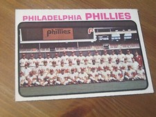 1973 OPC O Pee Chee #536 Philadelphia Phillies Team Picture Steve Carlton ZB3