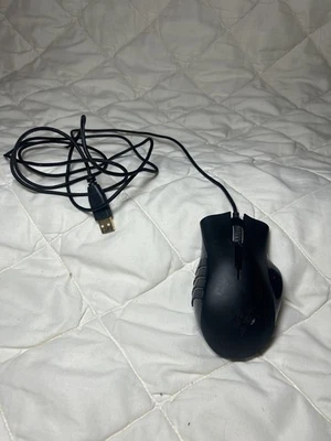 Razer Naga 2012 Gaming Mouse RZ01-0058 - Image 1 of 4