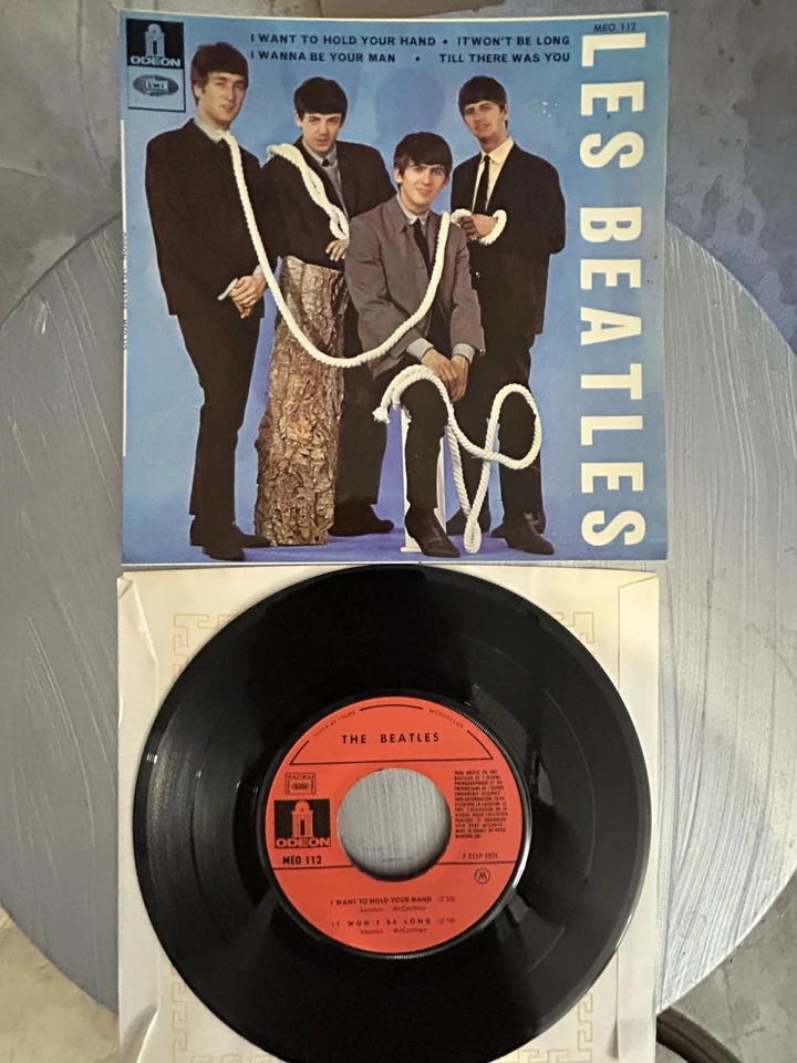 THE BEATLES Odeon MEO 112 I Want To Hold Your Hand +3  France EP/Picture Sleeve - Image 1 of 4