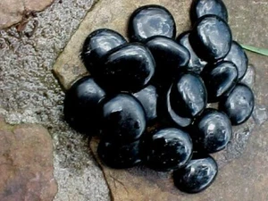 20 BLACK JUMBO GLASS GEMS MOSIAC TILES $12.99 POST PAID BW_1 - Picture 1 of 1