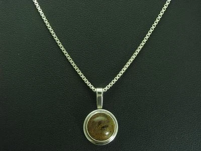 925 Argento Sterling Collana Pendente Con Ambra Ricoperto/5,5g/40,2 CM - Immagine 1 di 3
