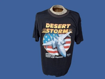 Camiseta Vintage 3D Emblema Tormenta del Desierto Justo Latón 1991 Talla X- Grande Nuevo de Lote Antiguo Foto 1 de 4