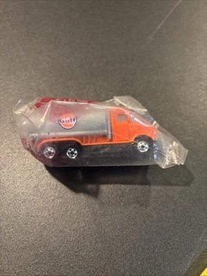 Camión cisterna Hot Wheels Gulf Orange 1994 Mattel promoción de 3 ejes en paquete Foto 1 de 3