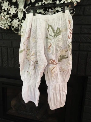 Pantalón Magnolia Pearl Hermoso Ropa Blanco Lino Bordado Floral Volantes Florers Foto 1 de 4
