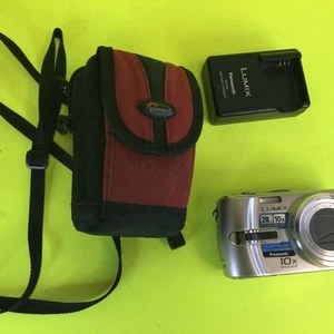 Panasonic Lumix DMC-TZ3 Digital Camera 7.2MP Silver - Picture 1 of 8