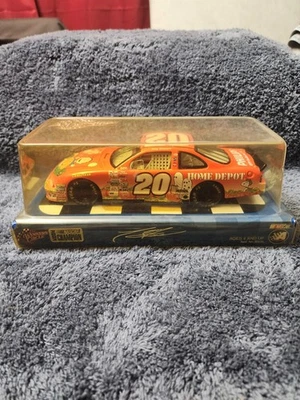 tony stewart 1/24 diecast Foto 1 de 3