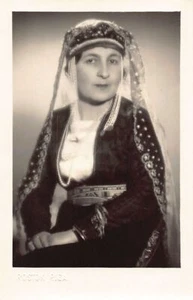 Latvia - Costume of Woman - REAL PHOTO - Publ. Rostok - Picture 1 of 2