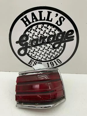 Luz trasera derecha del lado del pasajero Chrysler Lebaron Station Wagon 1980 1981 Foto 1 de 4