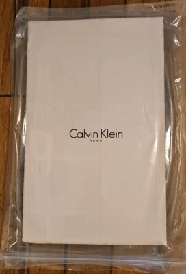 Calvin Klein Home Round Tablecloth 70in Satin Band Petal Lavender Brand New  - Image 1 of 4