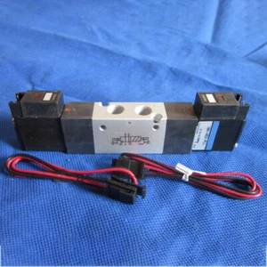 Electroválvula DC24V 1804E283PLL 0.15-0.7MPa para 180-4E2-83-PLL #A7 - Imagen 1 de 4