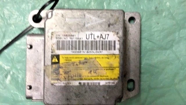 2006 Chevy Tahoe or GMC Yukon air bag module 15825881 - Image 1 of 1