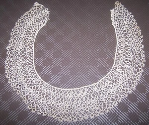 BEAUTIFUL ANTIQUE TATTED COLLAR - Picture 1 of 1