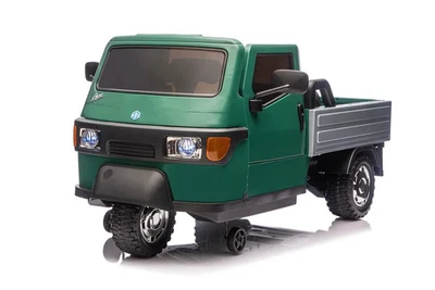 MACCHINA ELETTRICA PER BAMBINI APECAR 12V VERDE CON TELECOMANDO - Immagine 1 di 4