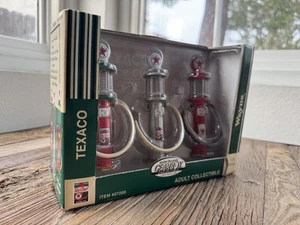 Gearbox 3 Pump Set of Texaco Sky Chief 1920s Wayne Gas Pumps 1:25 Scale In Box - Picture 1 of 3