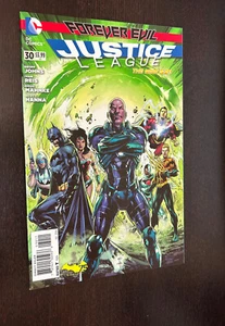 JUSTICE LEAGUE #30 (DC Comics 2014) -- 2nd Appearance JESSICA CRUZ (Cameo) - Picture 1 of 2