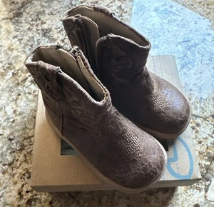 Boys Roper Newborn Tan Cowboy Boots Size 4 - Picture 1 of 3