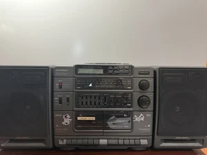 RCA AM/FM Cassette Tape Recorder & CD Player RP-7950A Boombox Detach Speakers - Picture 1 of 11