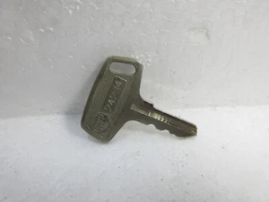 Suzuki T500 T125 TS90 RV90 GS750 GT500 GT750 Main Switch Pre Cut Key #24234 NOS - Bild 1 von 4