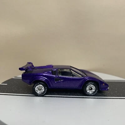 Matchbox Premiere Exotics Collection Lamborghini Countach LP 500S фиолетовый 1:64 почти как новый - Изображение 1 из 4