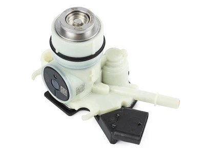 Bosch AdBlue Pump for Jaguar Land Rover M8D-25L272-AA LR166698 T2H55718 AJ21D4 - Image 1 of 2