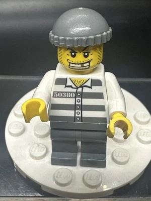 LEGO Jail Prisoner 50380 Prison Stripe Gold Tooth cty0040 Minifigure 3658 851848 - Image 1 of 4