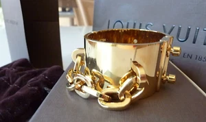 LOUIS VUITTON Lock Me Manchette Gold Tone Cuff Bracelet Chain - Box, Pouch, Bag - Picture 1 of 17