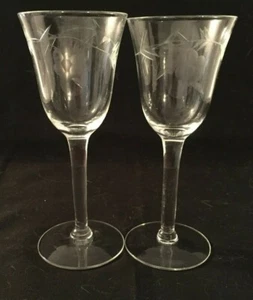 Pair of Etched Tall Cordial Glasses - Picture 1 of 5