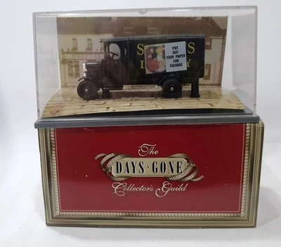 LLedo Days Gone DG043037  1931 Morris Van "Put Your Paper Out For Salvage" - image 1 of 4