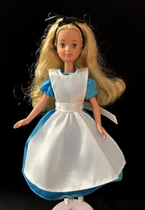 Disney’s Alice im Wunderland 9 3/4" Mattel Barbie/Skipper 1987 ohne Schuhe - Bild 1 von 6