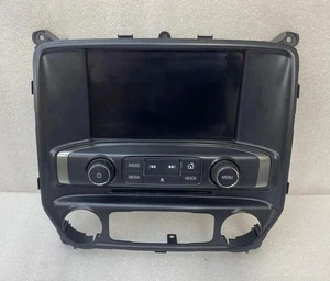 Panel de control de radio Chevy Silverado 1500 2017-2019 con pantalla de visualización original OEM - Imagen 1 de 9