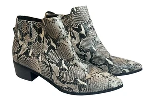 Halogen Vegan Leather Snakeskin Print Block Heel Ankle Boots Booties 7M - Picture 1 of 7