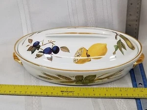 Plato para hornear Royal Worcester Evesham patrón de frutas horno a mesa con tapa ovalada - Imagen 1 de 5