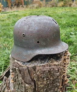 Casco Alemán Original M35/64 Wehrmacht Reliquia Segunda Guerra Mundial Número EF64 Nombre MENTIDO Calcomanía - Imagen 1 de 19