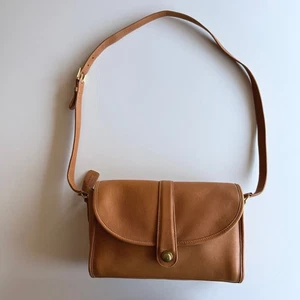Coach VTG USA Made Roll Bag 9121 British Tan Shoulder Crossbody Strap Purse - Picture 1 of 16