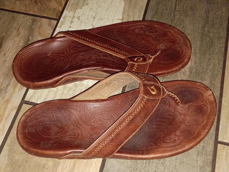 Sandalias OluKai Hombre 12 Marrón Hiapo Chanclas Tanga Cuero ¡ENVÍO GRATUITO! Foto 1 de 4