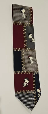 Corbata de golf PEANUTS - Corbata Snoopy - 'Otro día, otros 18 agujeros' - Seda Foto 1 de 4