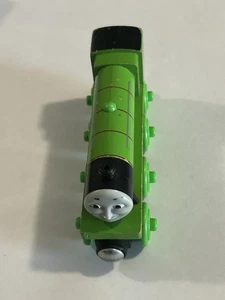 Thomas Holzeisenbahn Henry Y4072 Magnete grün *nur Zug* - Bild 1 von 4