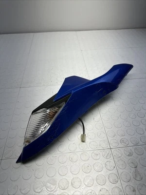 2011-2023 SUZUKI GSXR 750 OEM ПРАВЫЙ ХВОСТОВОЙ ОБТЕКАТЕЛЬ б/у - Изображение 1 из 4