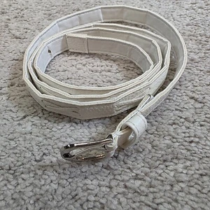 White Alligator Embossed Leather Casual Skinny Belt Silver Buckle Size 36 - Picture 1 of 7