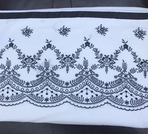 Vintage Jeff Banks Pour La Maison Black Lace And Pale Cream Double Duvet Cover. - Picture 1 of 7