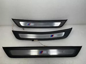 BMW 5er G30 G31 M PAKET BLENDE EINSTIEG LEISTEN BELEUCHTET LICHTPAKET 8064905 - Bild 1 von 13