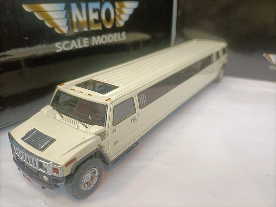 Last One Neo 1/43 Hummer H2 лимузин 1985 белый - Изображение 1 из 4
